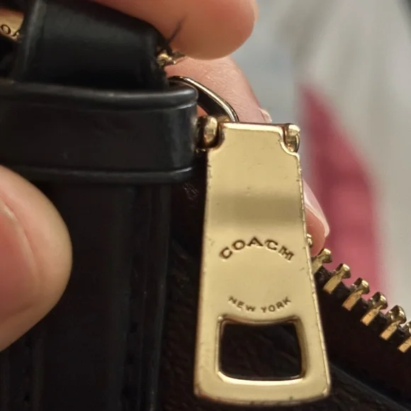 Authentic COACH Rowan File Bag In Signature Canvas 
-Crossbody Bag - Picture 7 of 10